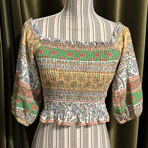 Zara Tops - Zara crop peasant blouse puckered ruche puff sleeve French floral cotton small